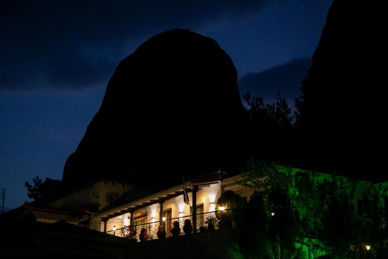 Under The Rocks Meteora Panoramic View Villa Kalabáka Exterior foto
