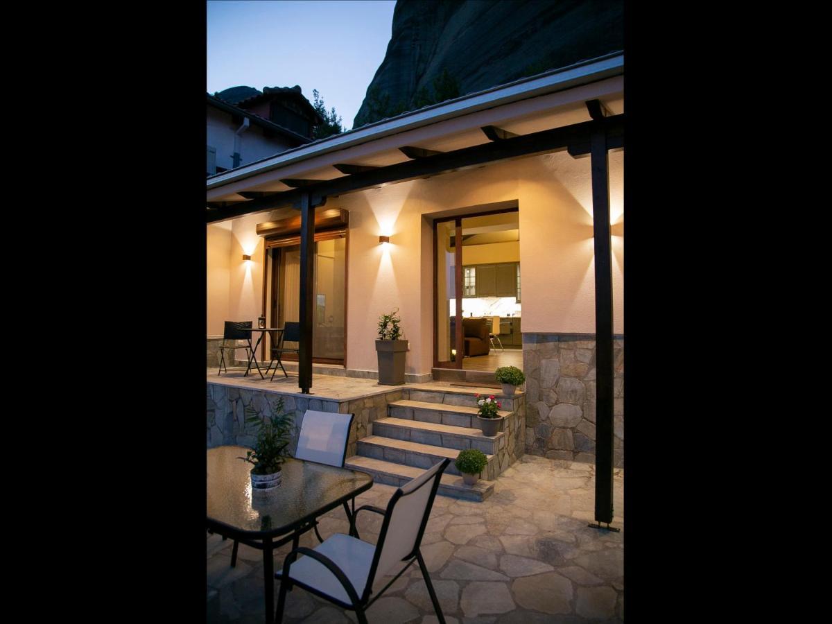 Under The Rocks Meteora Panoramic View Villa Kalabáka Exterior foto